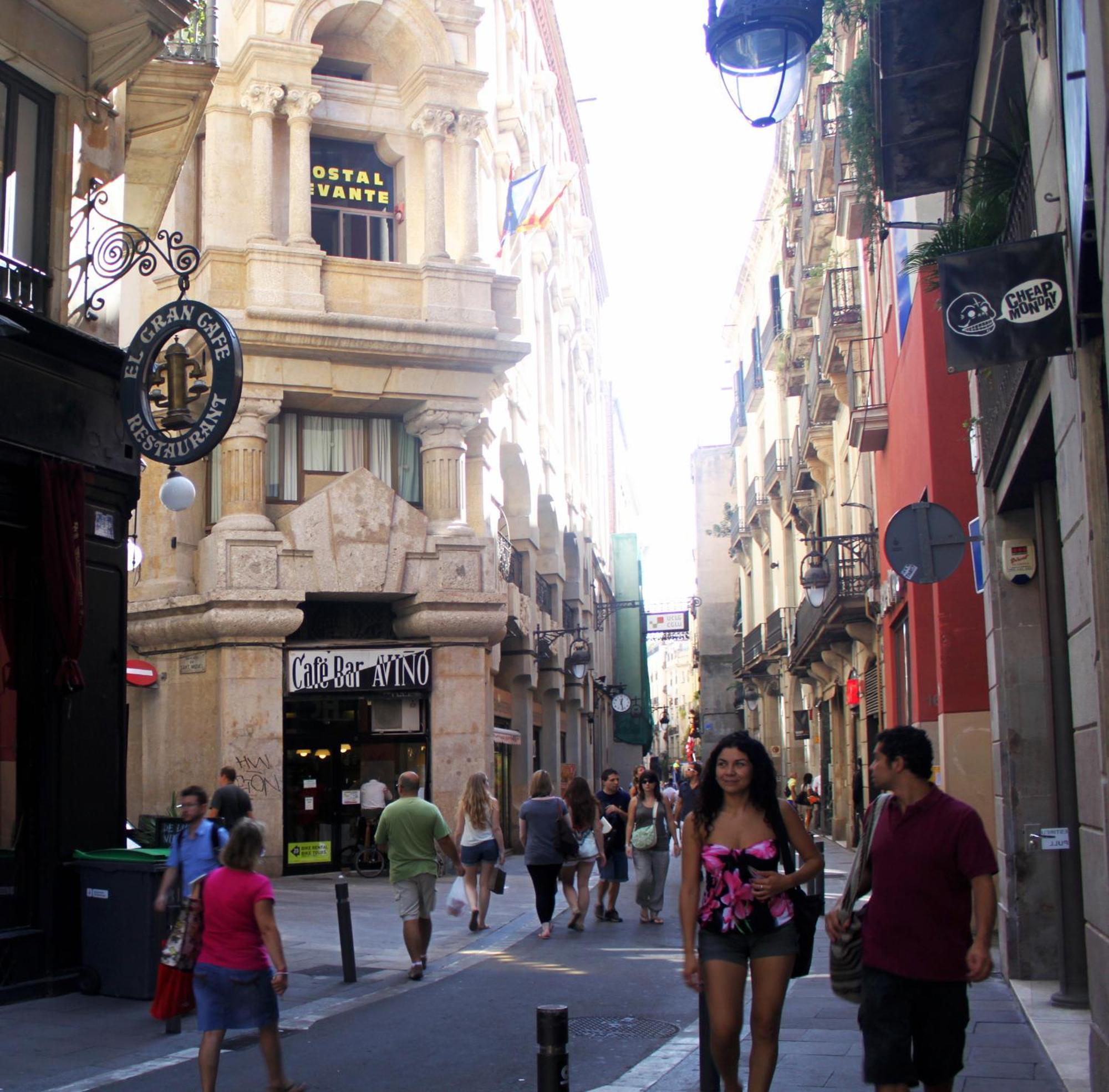 Hostal Levante Barcelona Exterior photo